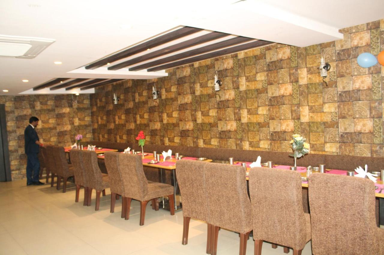 Hotel Anandam Kanker Bagian luar foto