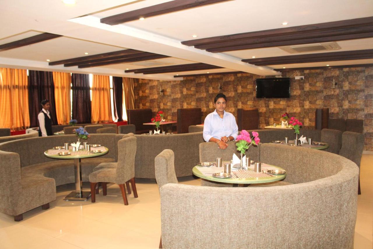 Hotel Anandam Kanker Bagian luar foto